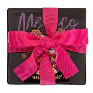 Disney Coaster Set - EPCOT Mexico Pavilion - Minnie And Mickey Mouse